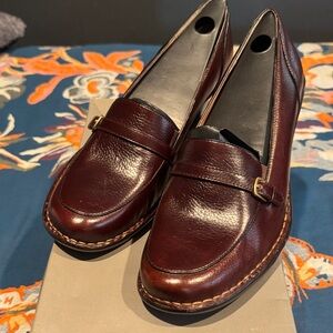 Softspot Brown/Wine Loafers for Women